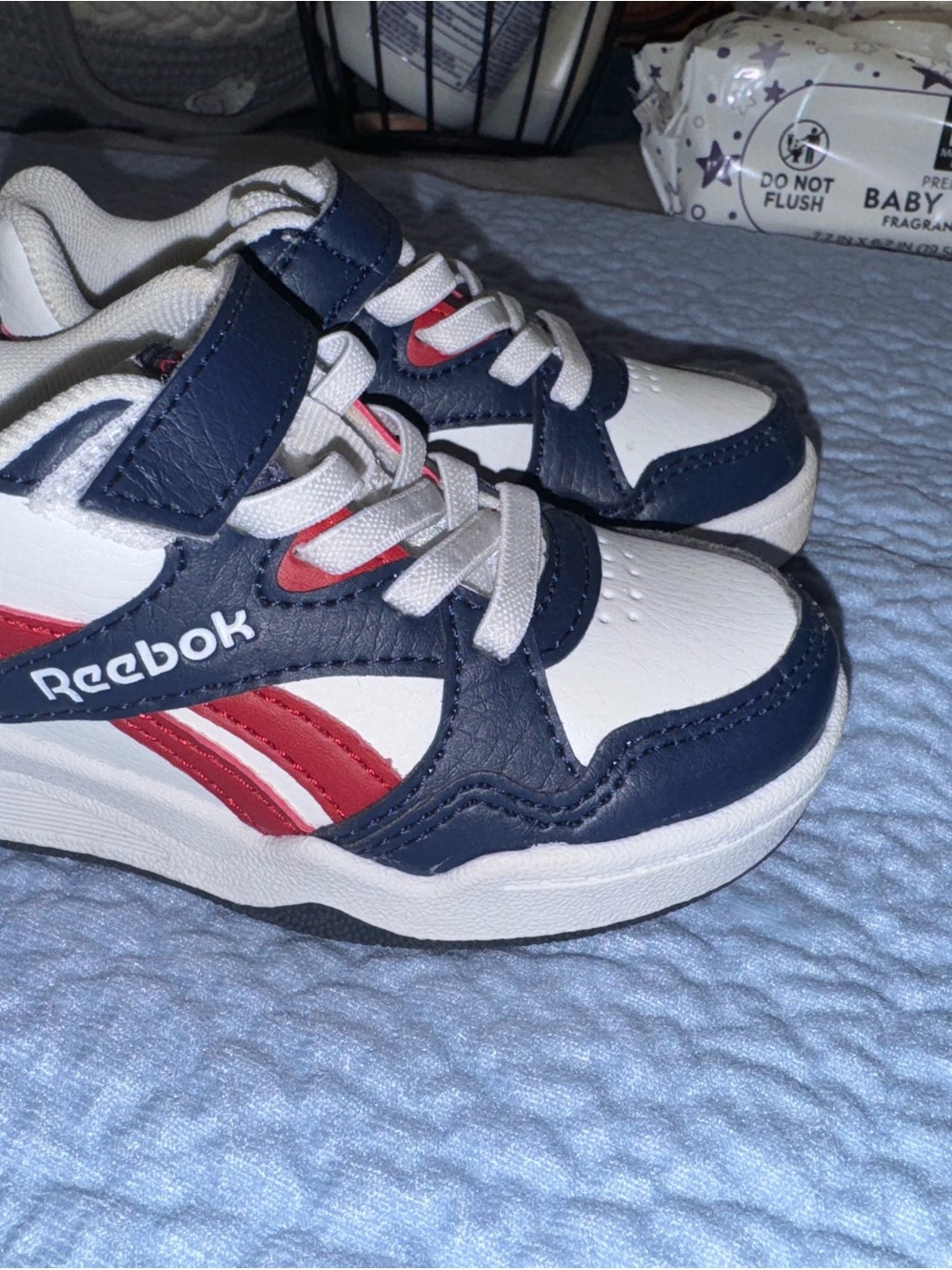 Reebok Kids Navy, White & Red Hook-and-Loop Sneakers